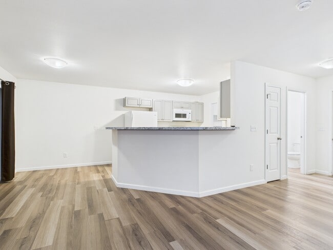 Building Photo - 1773 Dallas Dr