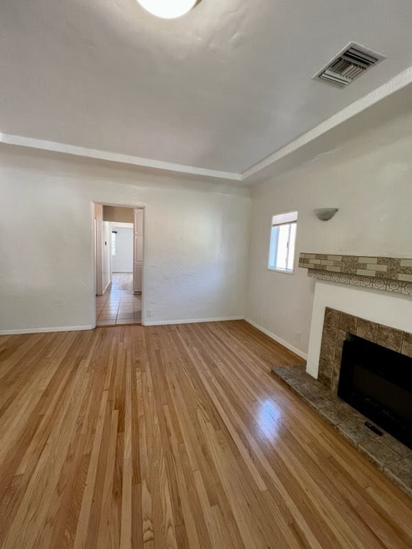 Livingroom toward kitchen - 8922 1/2 Rangely Ave