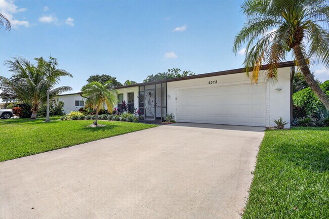 Foto del edificio - 6372 Sleepy Willow Way
