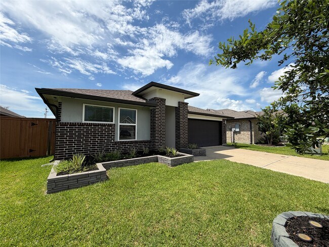 Building Photo - 13337 Silver Egret Ln