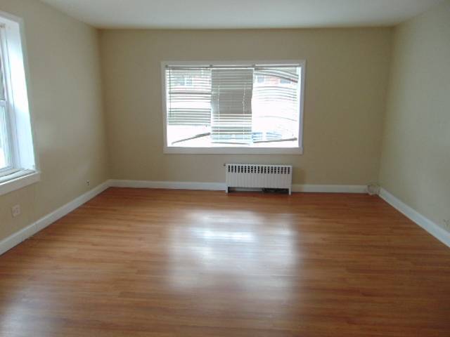 Foto del edificio - 761 E 211th St