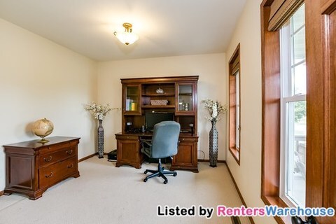 Foto del edificio - 9628 Glacier Rd