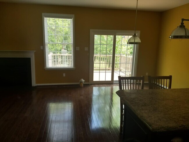 Foto del edificio - 2735 Keebler Ct