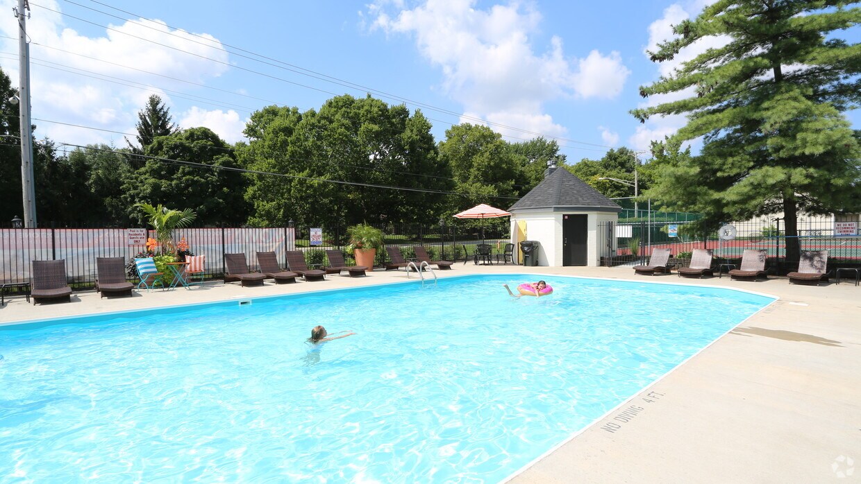 Fieldstone Trace Townhomes FREE RENT! Apartments 7999 Wildflower Ln