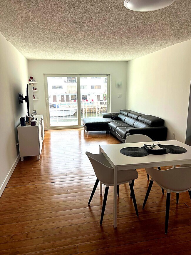 Foto del edificio - 3522 NE 171 St