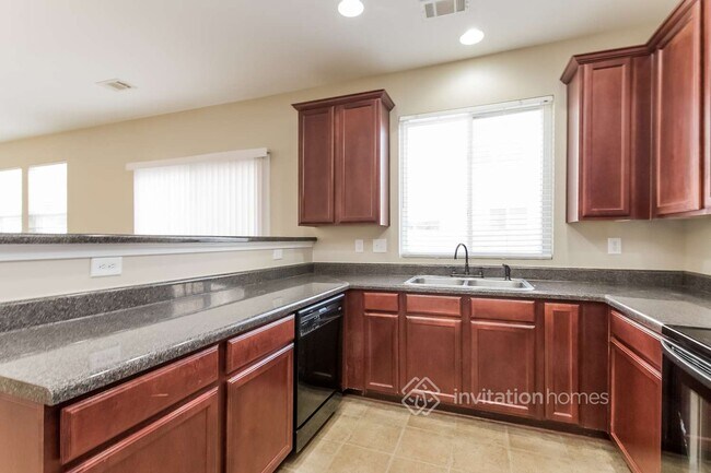 Foto del edificio - 3848 Holliwell Pass