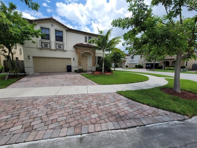 Building Photo - 11750 SW 233rd Ln