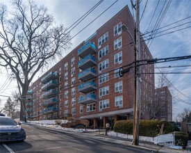 Building Photo - 21 Fairview Ave