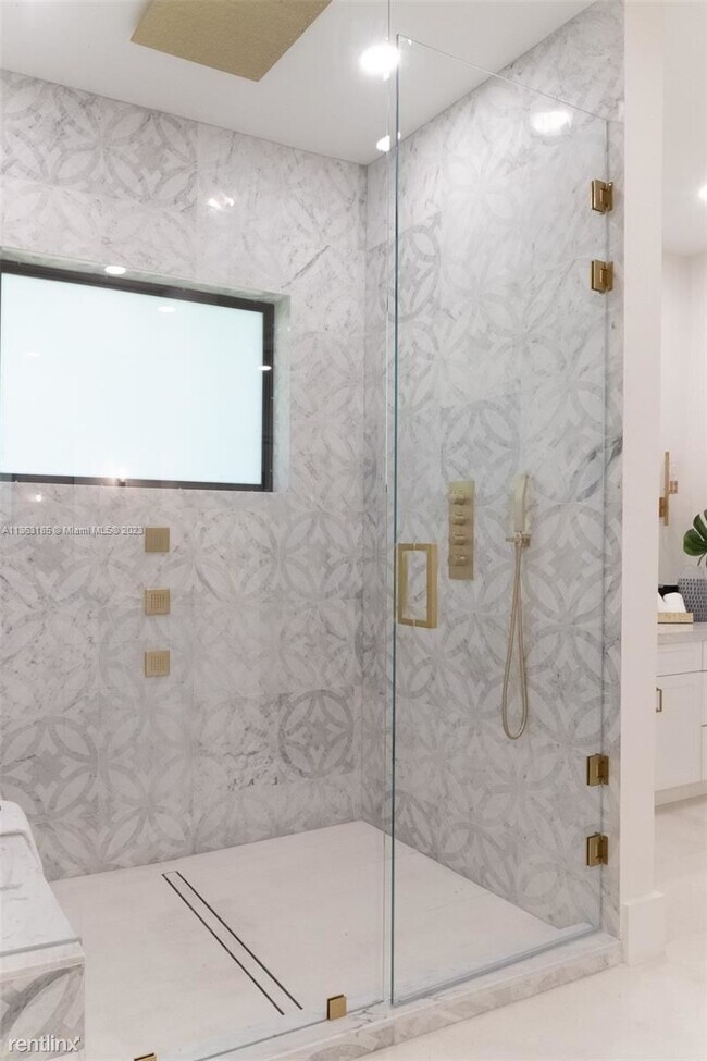 Foto del edificio - 5 br, 6 bath House - Felix Park