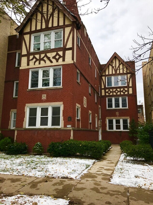 Foto principal - 5440 N Campbell Ave