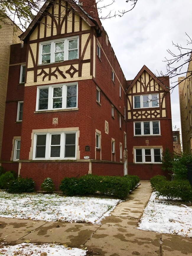 Building Photo - 5440 N Campbell Ave