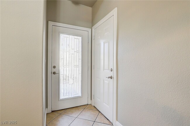 Building Photo - 1172 Drowsy Water Ct