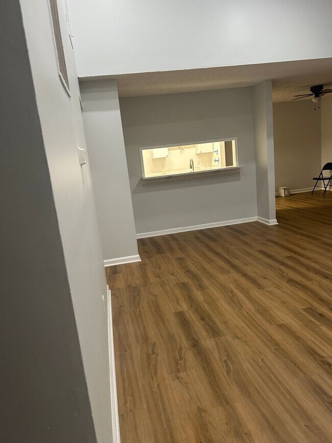 Foto del edificio - 1232 Hanover Pl