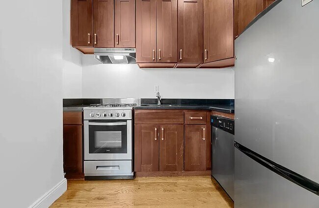 Building Photo - 61 East 125th Street