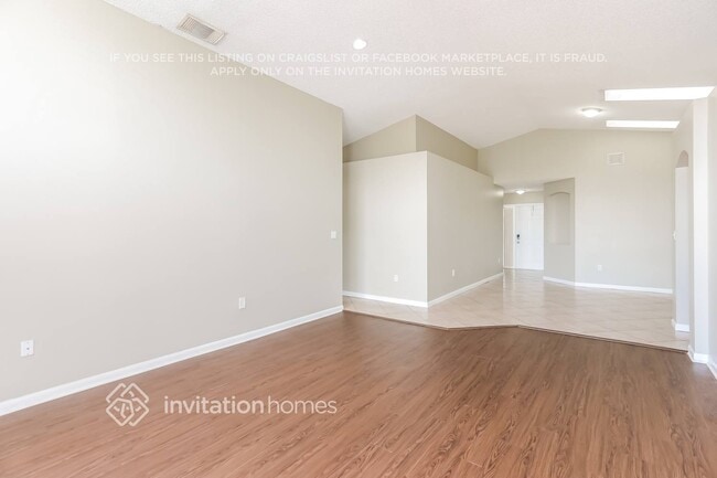 Foto del edificio - 16575 NW 10th St