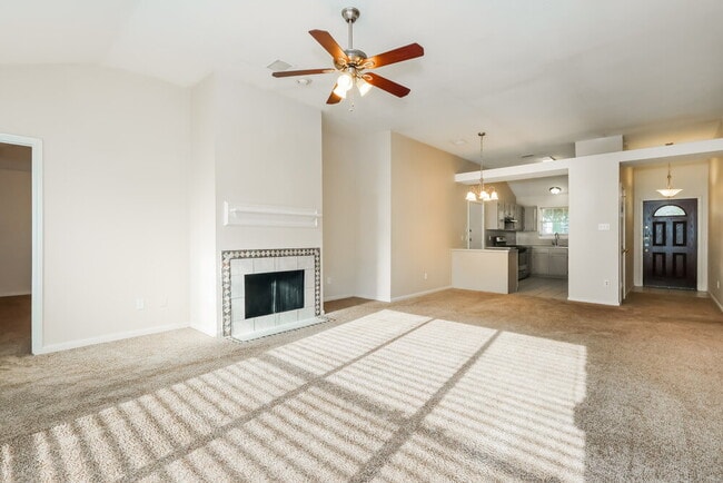 Building Photo - 31164 N Head Dr