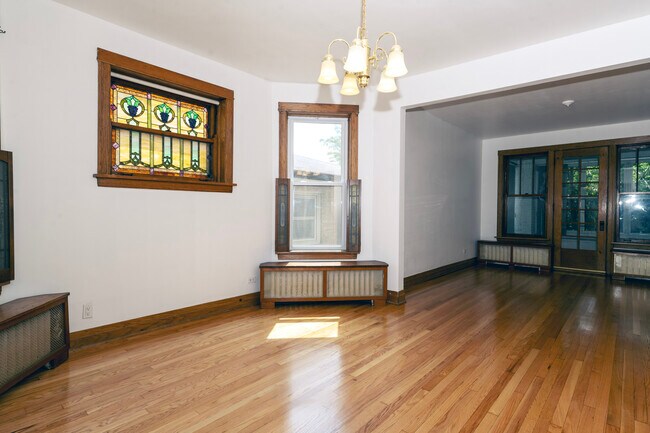 Foto del edificio - 5104 W Hutchinson St