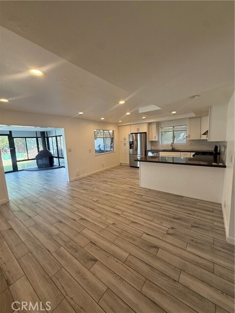 Foto del edificio - 331 Pomelo Ave