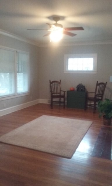 Living Room - 2689 Hampshire Rd
