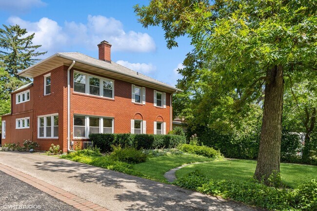 Foto del edificio - 155 Roger Williams Ave