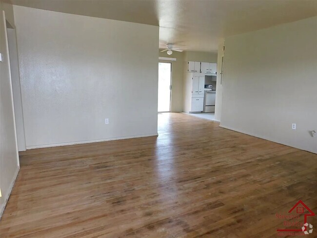 Building Photo - 1512 NW 43rd St