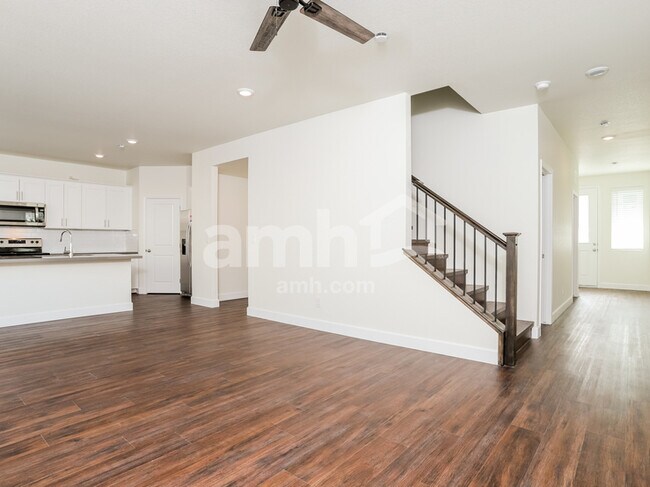 Foto del edificio - 10051 Potomac St