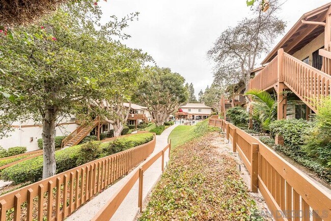 Foto del edificio - 6390 Rancho Mission Rd