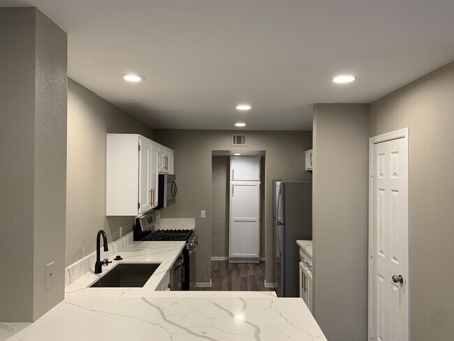 Building Photo - Your Search Ends Here—Beautifully Updated & Ready for You