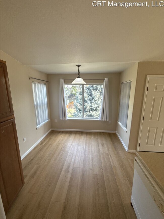 Building Photo - Spacious 2-Bed, 2-Bath Condo Available Nea...