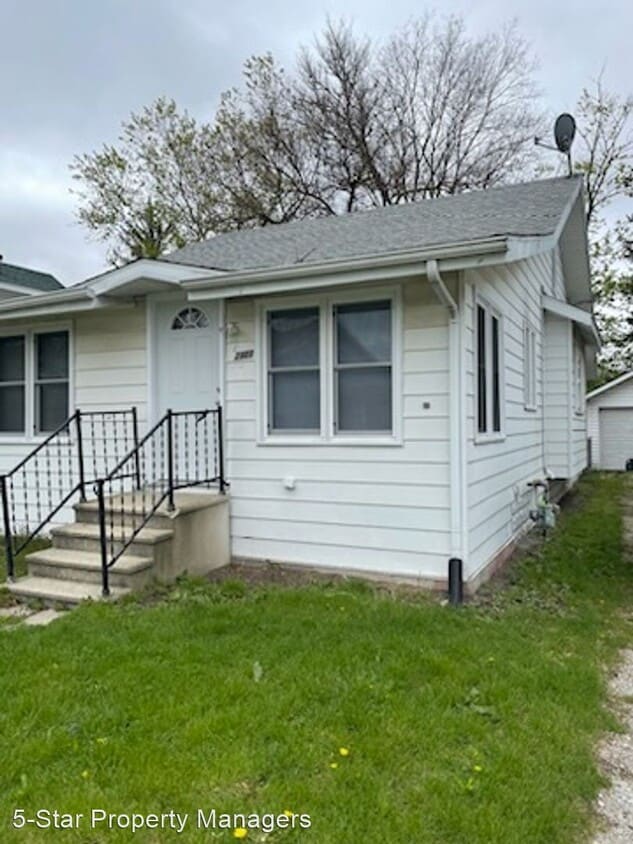 2909 Peoria St, Elkhart, IN 46517 House Rental in Elkhart, IN