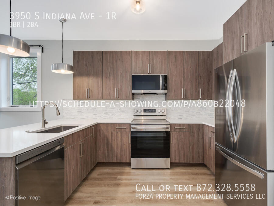 Primary Photo - 3950 S Indiana Ave