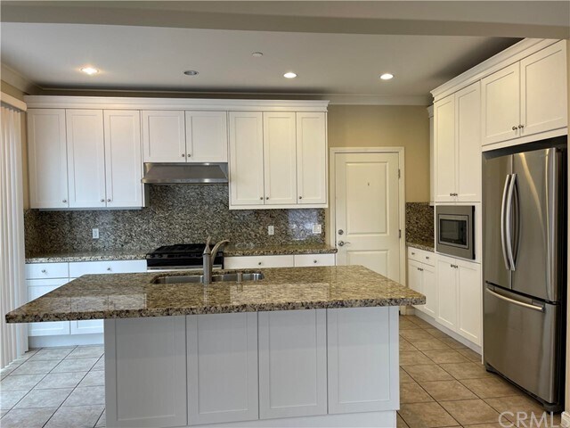 Building Photo - 231 Kempton