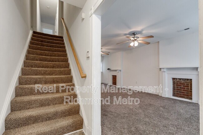 Building Photo - 1808 Parkwood Ave