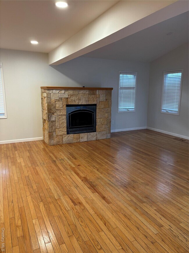 Foto del edificio - 23 W Court Dr