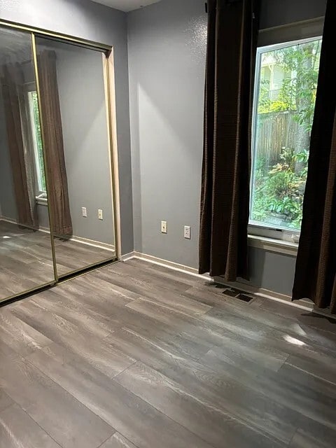 Small second bedroom - 4183 244th Pl SE