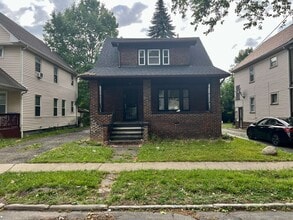 Building Photo - 2802 E 118th St