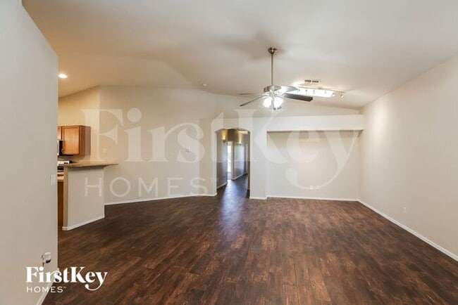 Building Photo - 15207 N 28th Pl