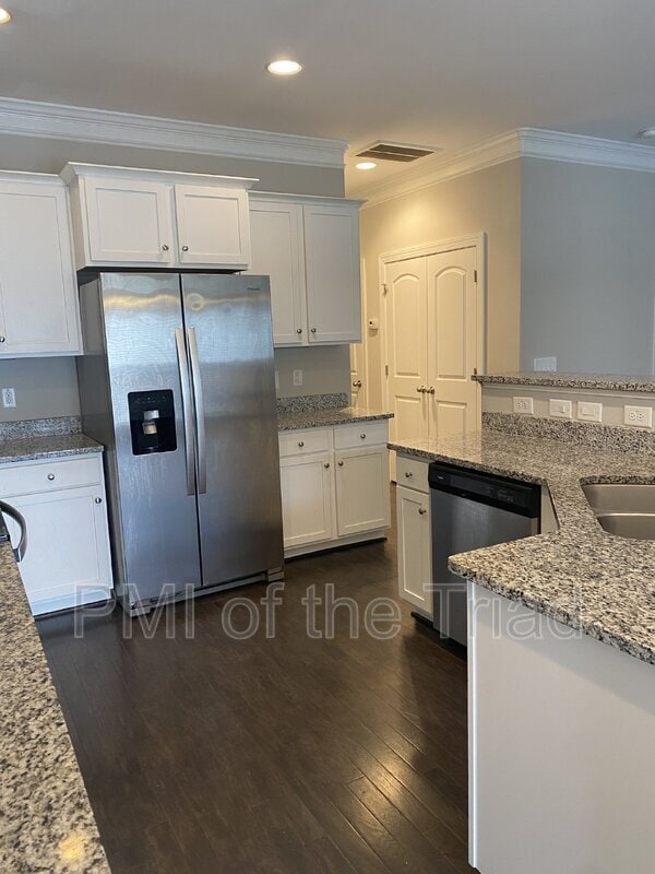 Building Photo - 5179 Farm House Trail