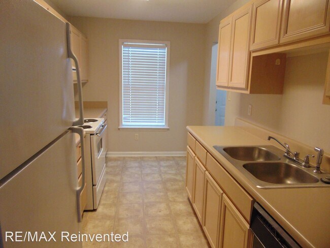 Building Photo - 2 br, 2 bath House - 60 Sunnyvale