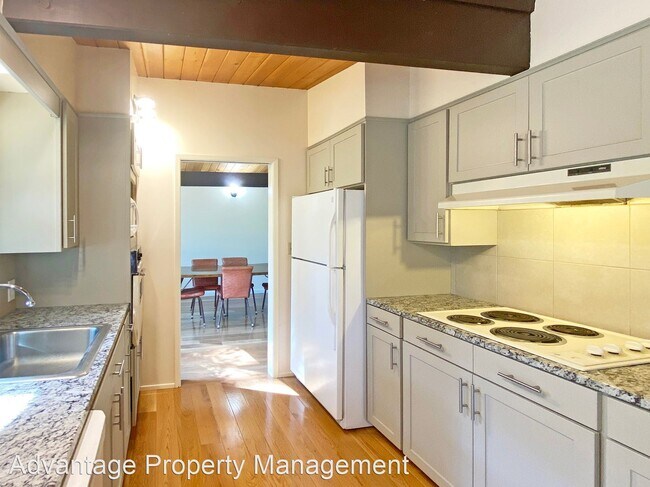 Foto del edificio - 3 br, 2 bath House - 1027 NW Alder Creek Dr