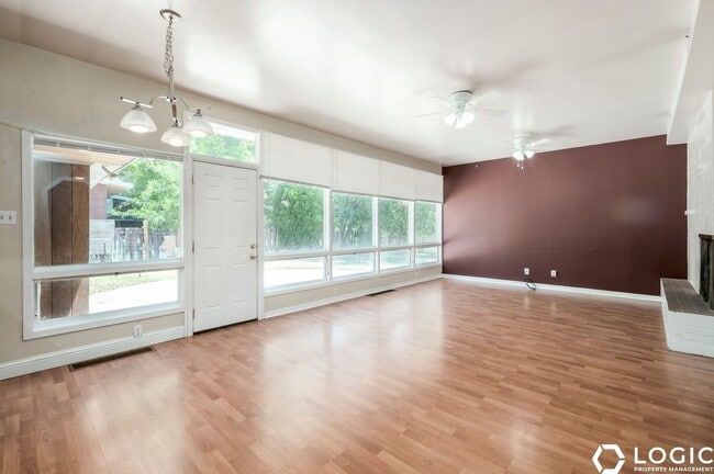 Building Photo - 1180 E 560 N