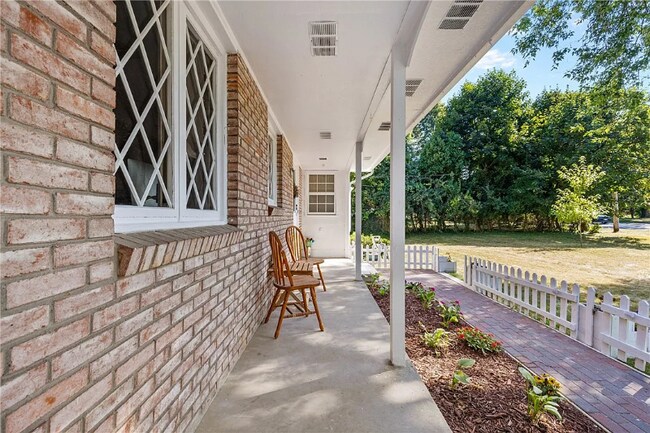 Foto del edificio - 178 S Main St