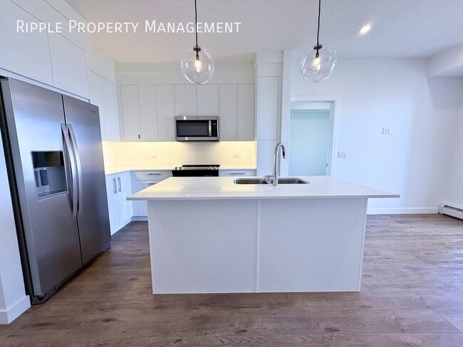 Building Photo - MODERN BRAND NEW 2 BEDS, 2 BATHS CONDO | PRIME CORNERSTONE LOCATION
