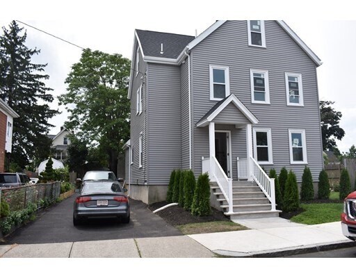 Primary Photo - 216 Adams St