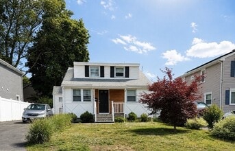 Building Photo - 74 Seminole Ave