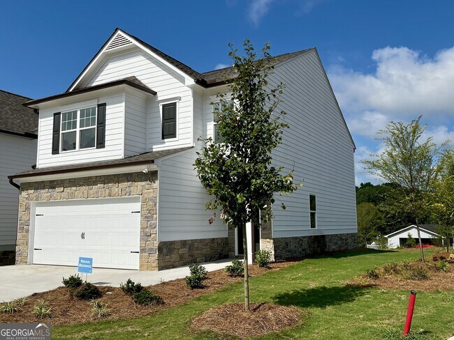 Building Photo - 10 Berry Dr