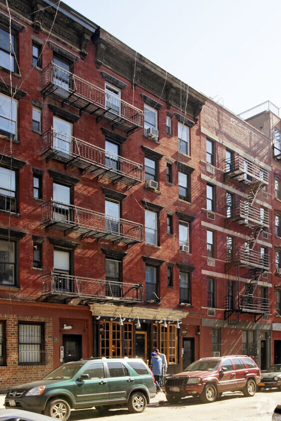 Primary Photo - 511 E 5th St