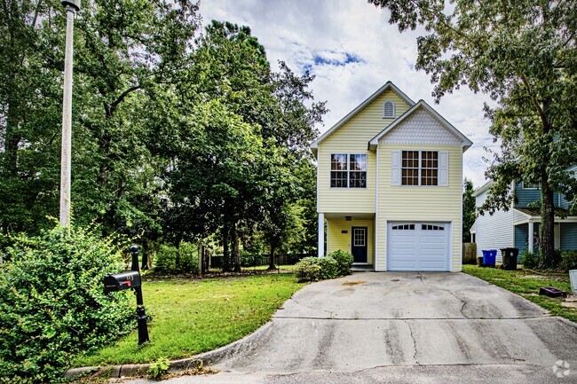 Building Photo - 113 Cove Ln