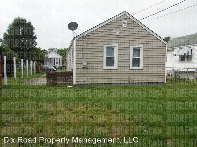 Building Photo - 2 br, 1 bath House - 422 Bank Avenue,