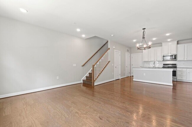 Foto del edificio - 3 Bed, 2.5 Bath MetroPark Condo at Arrowbrook